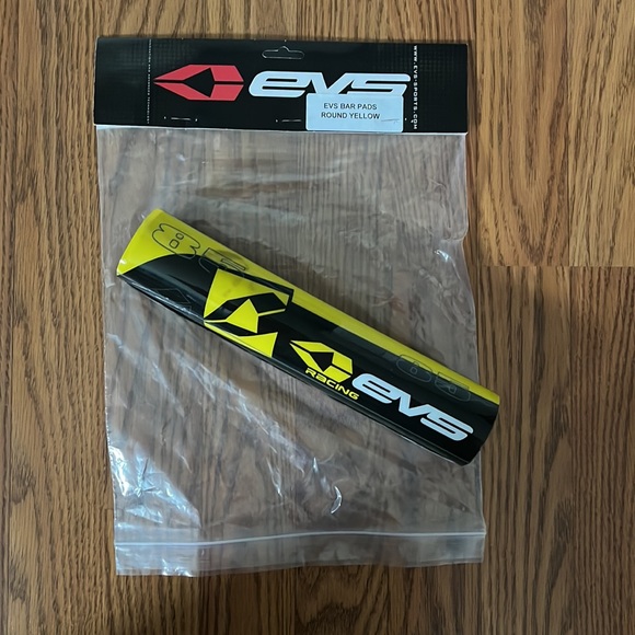 EVS Bar Pad Round Yellow, 10 inch - Picture 2 of 5